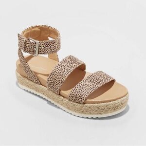 TARGET | Universal Threads Leopard Print Sandals- Size 6